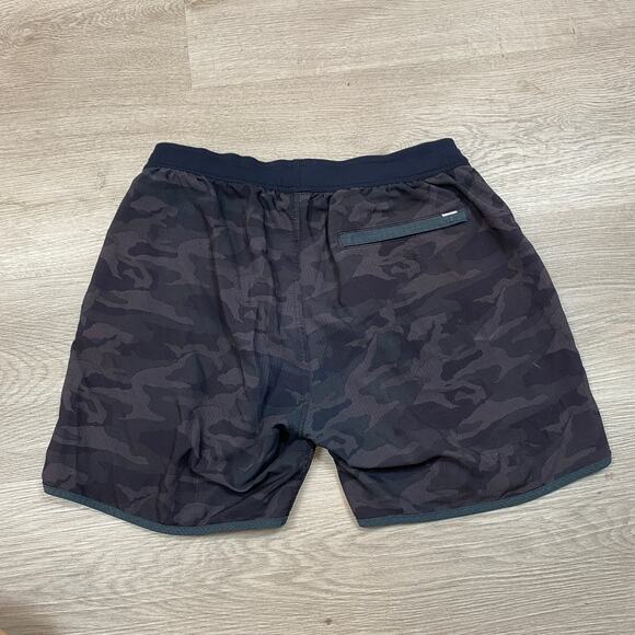 Vuori Stockton Performance Athletic Camo Shorts Men's Medium - Picture 3 of 12